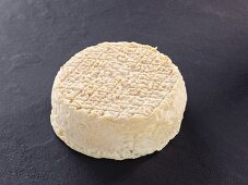 Le lunaire (French goat's cheese)