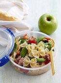 Pasta salad with tuna and vegetables