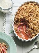 Rhubarb crumble with nuts and oats