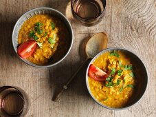 Lentil soup with curry and coriander