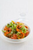 Mixed leaf salad with smoked salmon