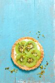 A tartlet with vanilla custard and kiwis