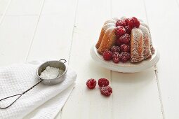 Vanilla cake with raspberries