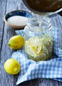 Elderflower syrup with lemon slices