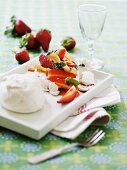 Strawberry salad with meringue