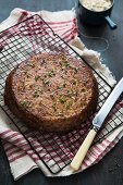 Spicy cauliflower cake with cress and chives