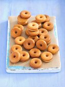 Mini-Donuts mit Zimtglasur