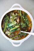 Suppe von grünem Gemüse