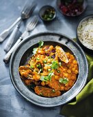 Aubergine curry with chickpeas