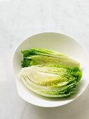 Fresh lettuce in a bowl