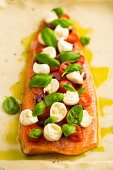 Alpine salamon with tomatoes, mozzarella and basil (ready-to-cook)