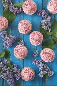 Cupcakes with raspberry cream