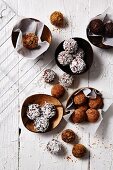 Truffle pralines with cocoa and grated coconut