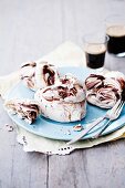 Marbled meringues with dark chocolate