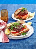 Minced lamb burgers