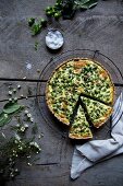 Pea and spinach quiche with mozzarella