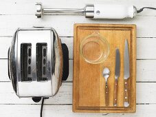 Kitchen utensils for making toast