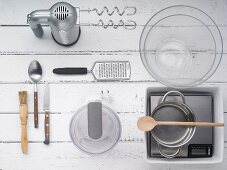 Kitchen utensils for making honey cake