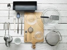 Kitchen utensils for making cake