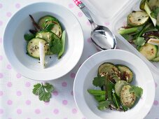 Zucchini-Ingwer-Gemüse mit Datteln