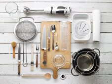 Kitchen utensils for preparing roast turkey