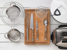 Kitchen utensils for making salad