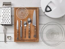 Kitchen utensils for making salad