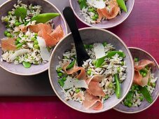 Wild rice with peas and Parma ham