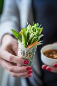 Superfood Summer Rolls: Reispapierröllchen mit Gemüsefüllung und Chia