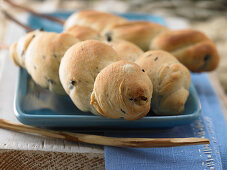 Olive campfire bread