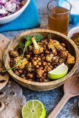 Pan-fried cauliflower with chickpeas and spelt flatbread