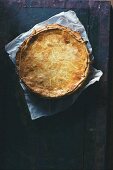 A mushroom pie with Camembert, thyme and honey