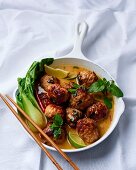 Miced pork balls in lemongrass and coconut sauce (Asia)