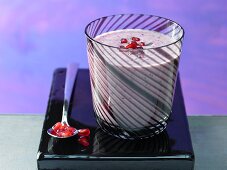 Granatapfel-Smoothie mit Cranberrys