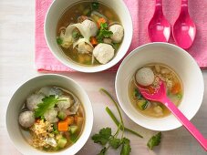 Children's minestrone with meatballs and vegetables