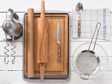 Kitchen utensils for making traybakes