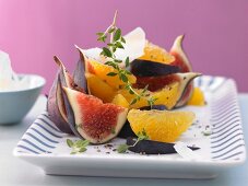 A fig and orange salad with Manchego