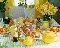 Easter breakfast: Daffodils