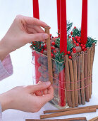 Advent wreath with glass and cinnamon sticks (red candles) (2/4)