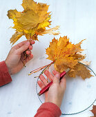 Leaf wreath with fairy lights (2/5)