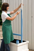 Box with clothesline as a climbing aid