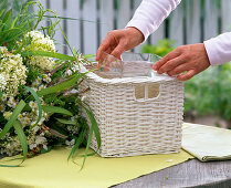 Lush bouquet in basket (1/2)