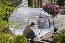 Inflatable greenhouse for overwintering potted plants: 13/18