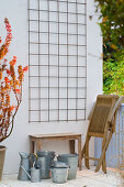 Before-and-after balcony with steel lattice: autumn aspect