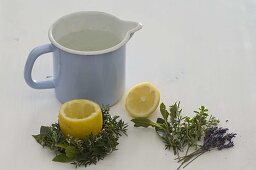 Hollowed out lemons as mini-vases (5/6)