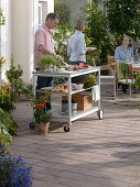 Outdoor-Küche: grillen auf der Terrasse