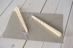 Candleholders decorated with homemade stars (4/5)