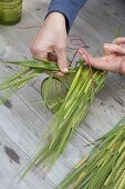 Barley-lined jars as vases (1/2)