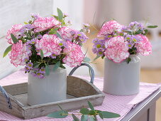 Dianthus 'Fantasy' (carnations), Chrysanthemum 'Madiba' Tanga Pink ''