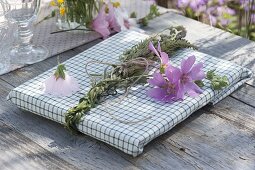 Grass plait as gift wrapping